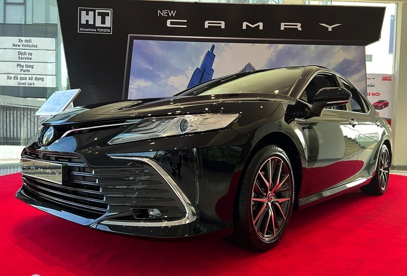 Thiết kế đầu xe Camry 2023