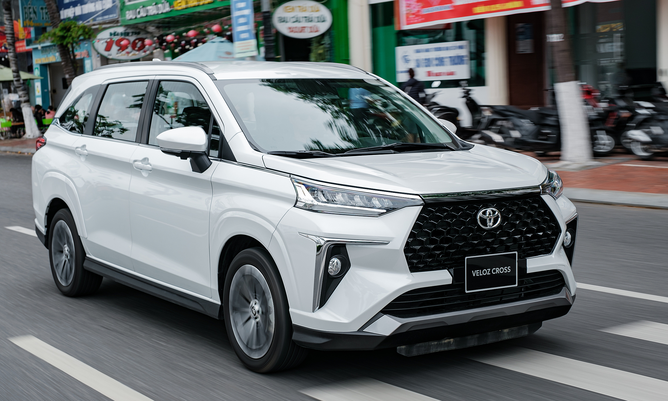 Xe Toyota Veloz Cross c&oacute; ăn xăng kh&ocirc;ng?