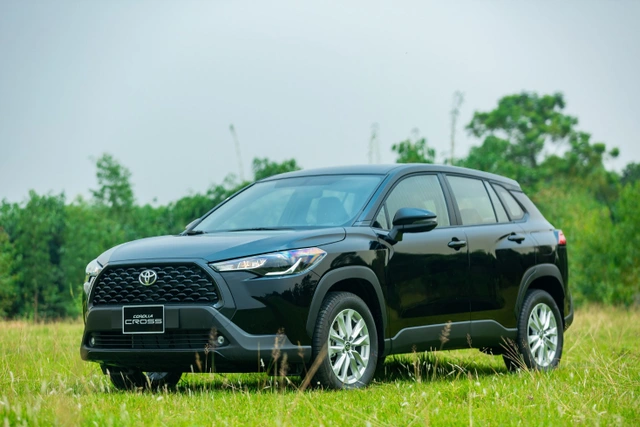 So sánh Toyota Cross 1.8G bản tiêu chuẩn và các phiên bản còn lại