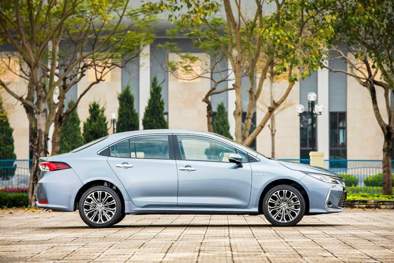 Corolla Altis 2023 được nâng cấp với kích thước tổng thể lớn hơn