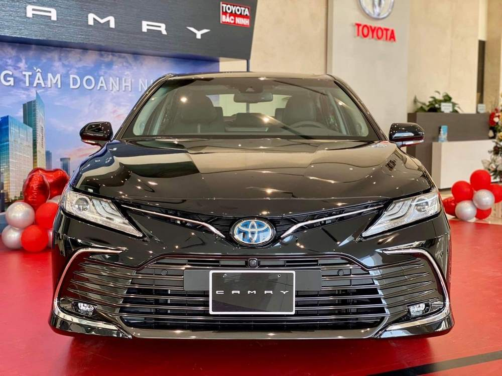 Thiết kế đầu xe Toyota Camry 2023
