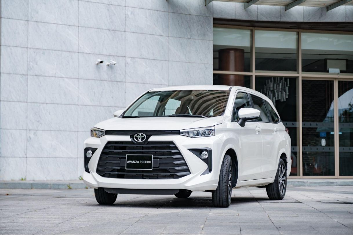 Xe 7 chỗ Toyota Avanza Premio 2023