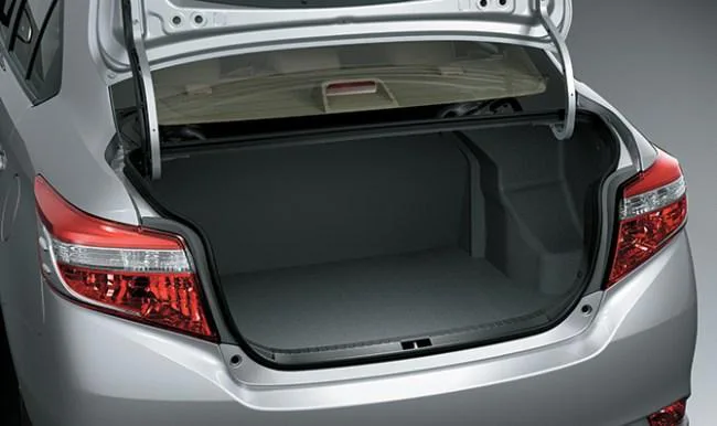 Khoang h&agrave;nh l&yacute; Toyota Vios 2022 rộng r&atilde;i v&agrave; thoải m&aacute;i