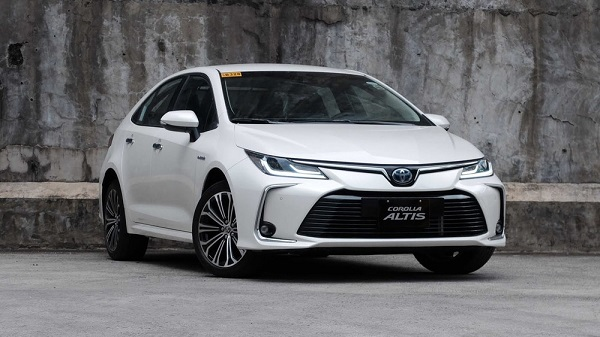 Bảng giá xe Toyota Altis 2022