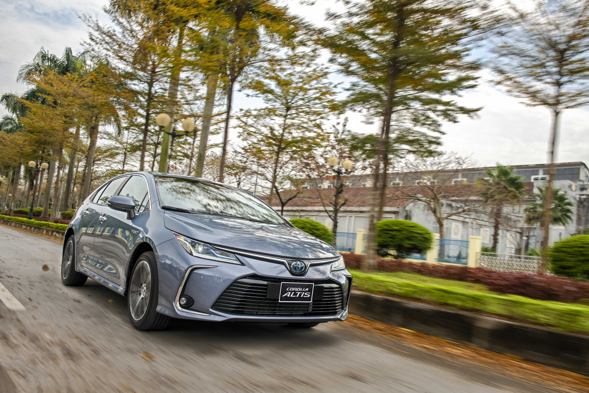 Hệ thống an to&agrave;n xe Toyota Corolla Altis Hybrid 2022