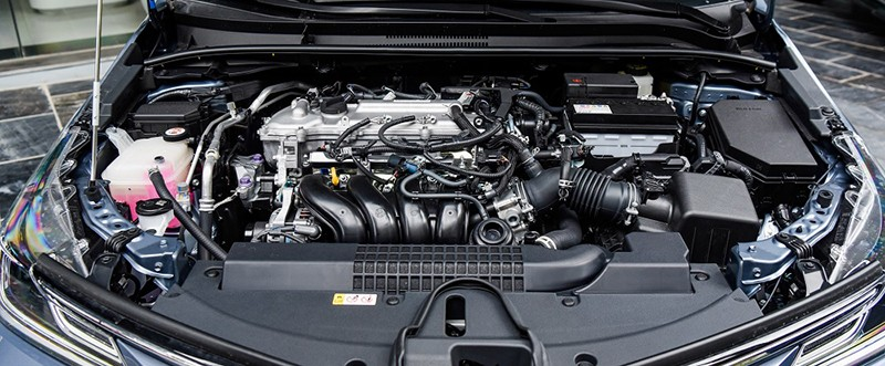 Động cơ v&agrave; khả năng vận h&agrave;nh