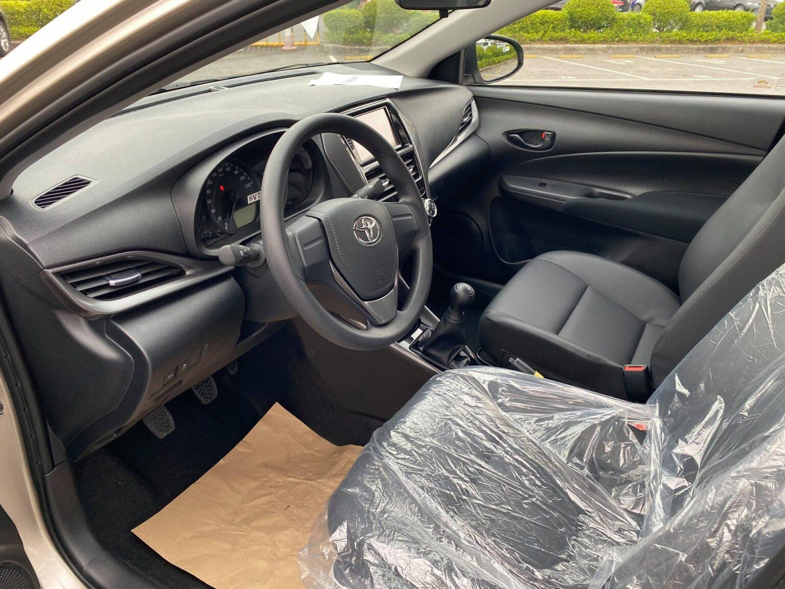 ghế ngồi xe Vios e số s&agrave;n