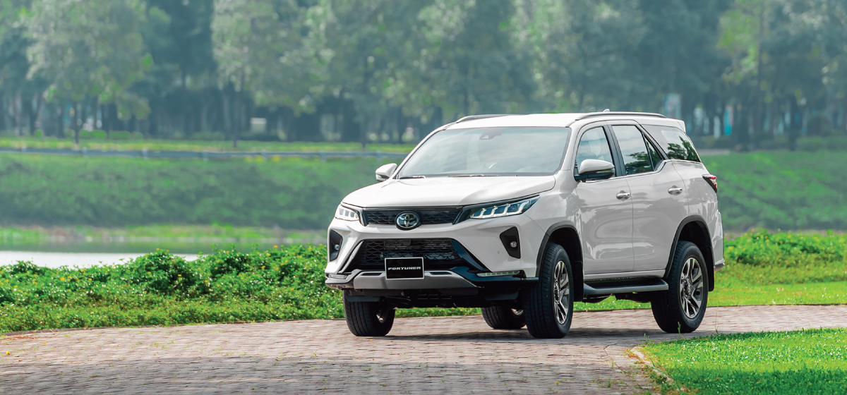 Toyota Fortuner Legender 2023
