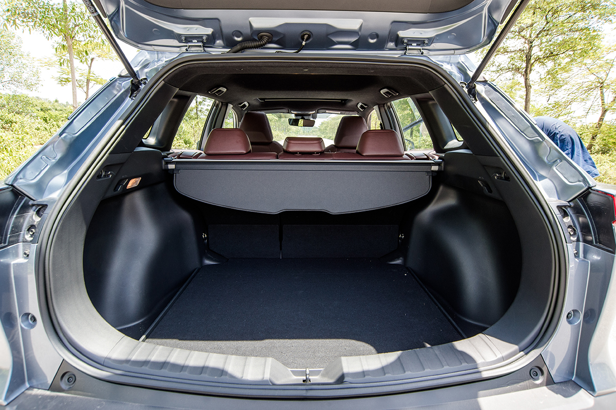 Khoang h&agrave;nh l&yacute;