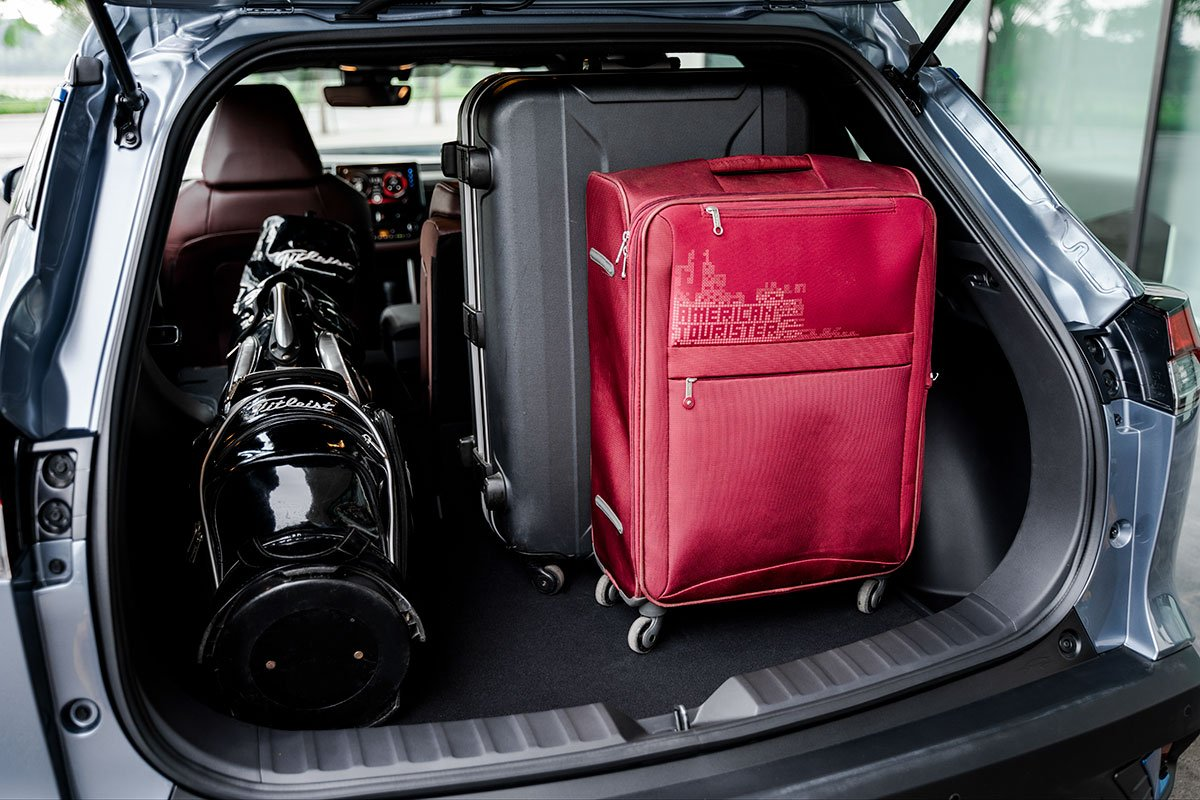 khoang-hanh-ly-xe-toyota-corolla-cross