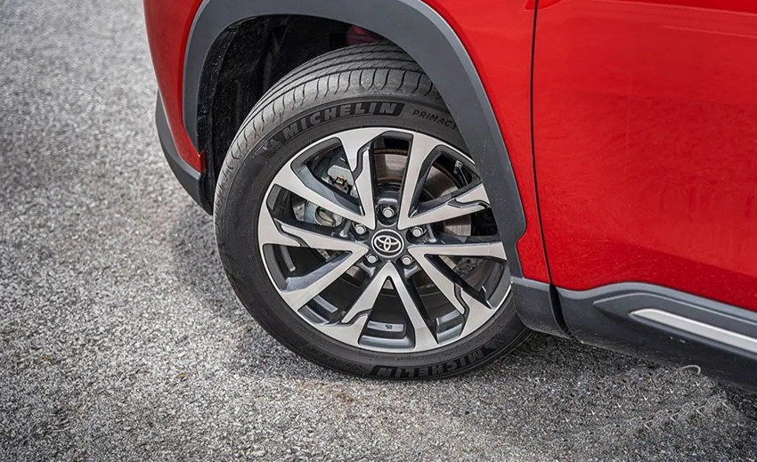 Lazang xe Toyota Corolla Cross 2022