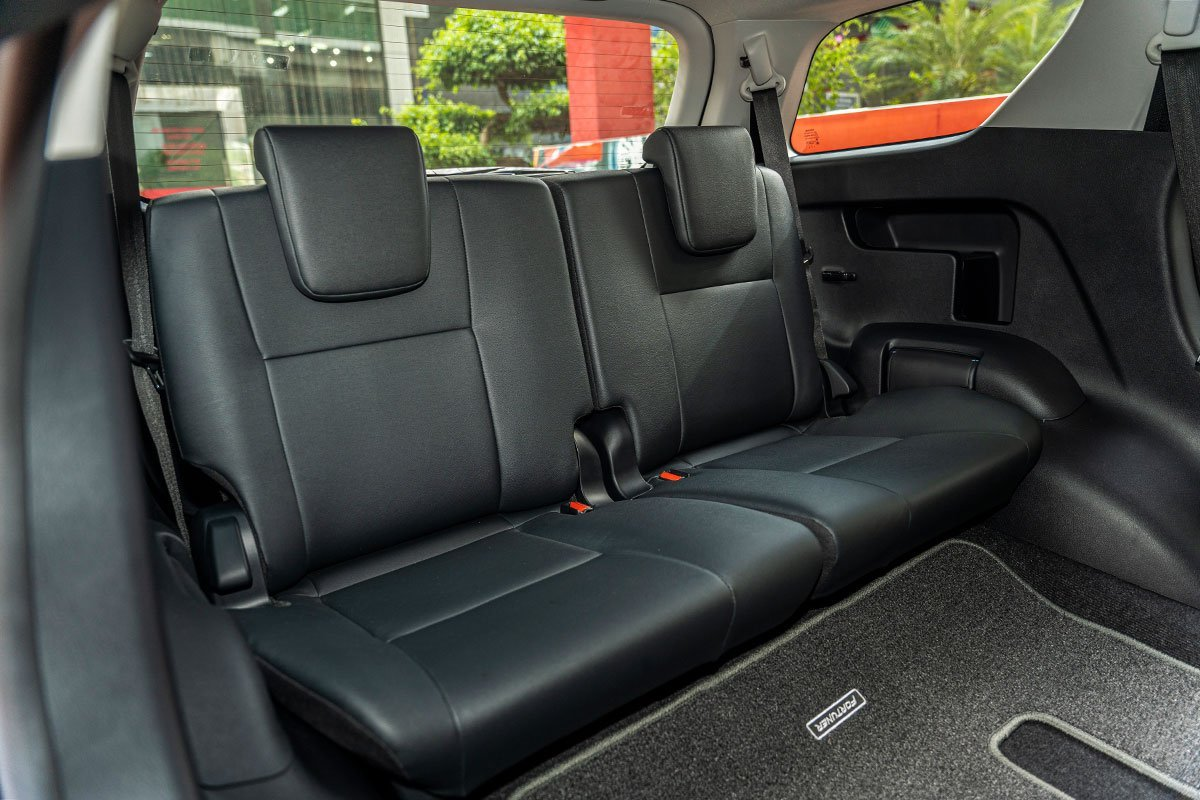 Hệ thống ghế ngồi khoang h&agrave;nh kh&aacute;ch