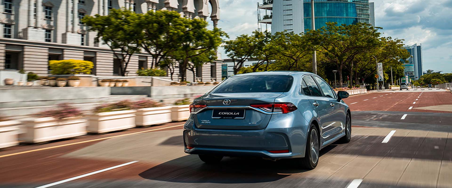 Thiết kế phần đu&ocirc;i xe