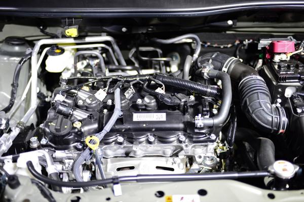 Động cơ xe Toyota Veloz Cross 2022