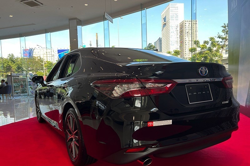 Thiết kế phần đu&ocirc;i xe Camry 2023
