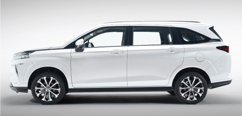 Thân xe Toyota Veloz 2023 có gân dập nổi chạy dọc