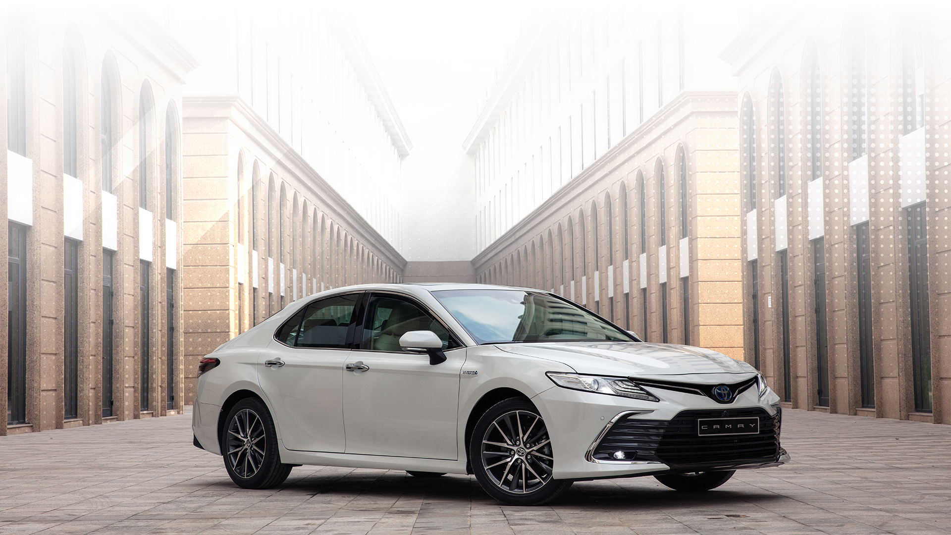 Toyota Camry Hybrid 2023 với c&ocirc;ng nghệ kh&aacute;c biệt