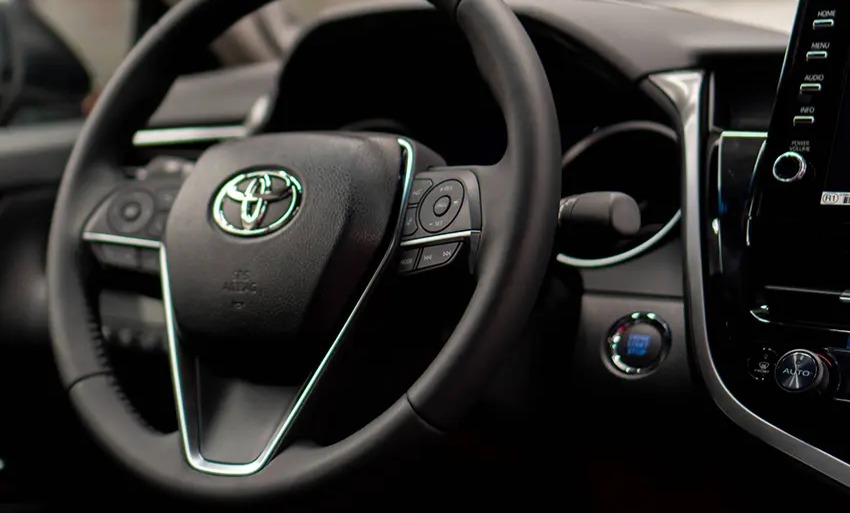 Nội thất xe Camry Hybrid 2022