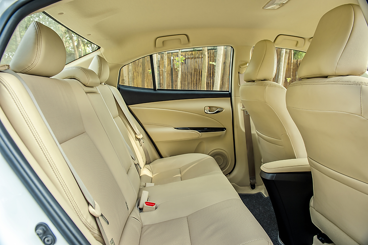 Hàng ghế ngồi phía sau