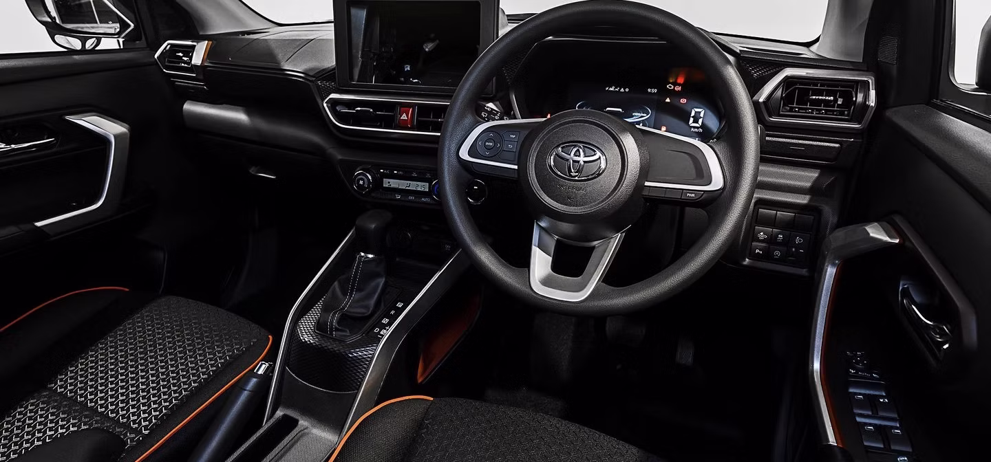 Không gian nội thất ấn tượng với 2 màu kết hợp